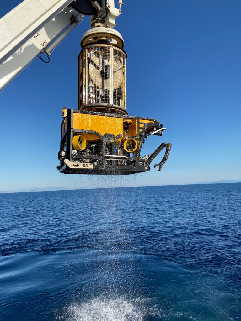 Remotely Operated Vehicles Quasar 7