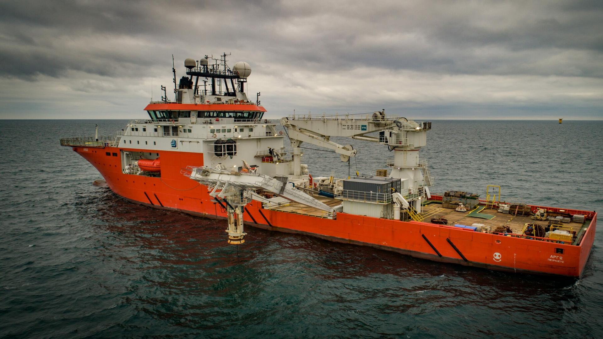 Treching support vessel Argo Fecamp Installation protection interarray offshore wind